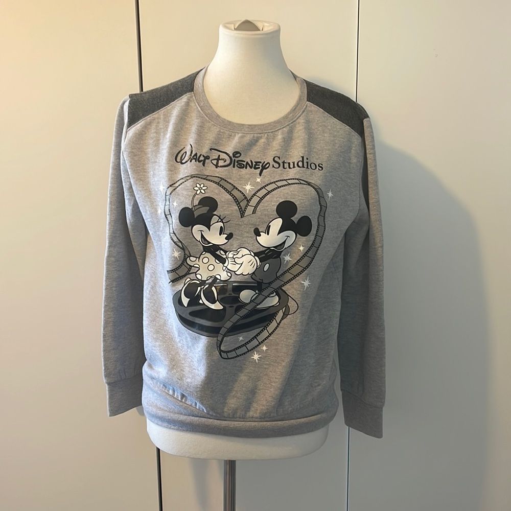 Walt Disney Studios Grey Pullover Sweater Size XL - fits like medium